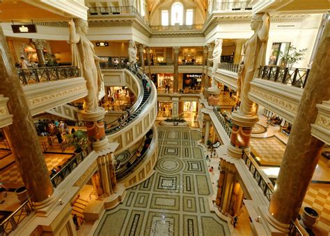 caesars palace shops.